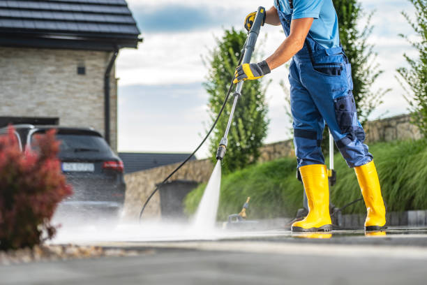 Best Garage Pressure Washing  in Victoria, MS